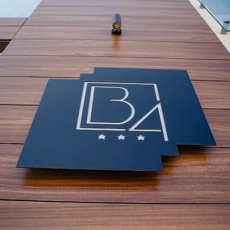 Hotel B4 오라데아 외부 사진