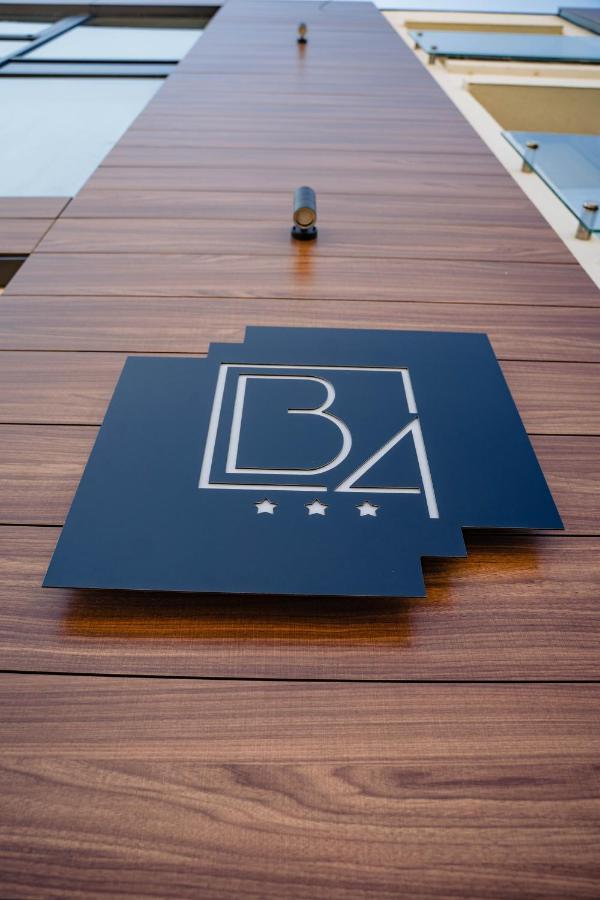 Hotel B4 오라데아 외부 사진