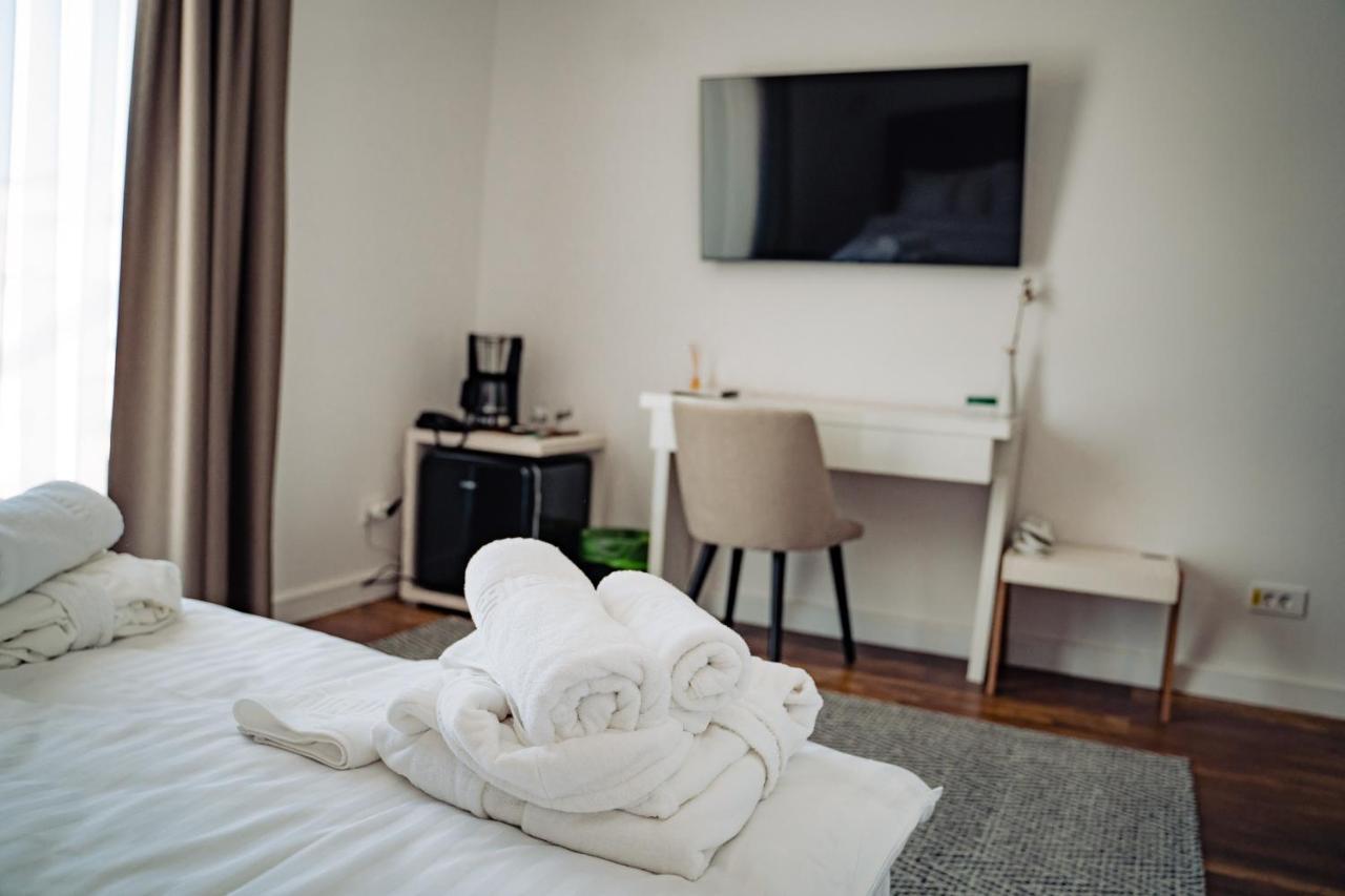 Hotel B4 오라데아 외부 사진
