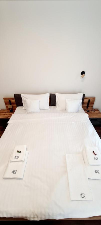 Hotel B4 오라데아 외부 사진