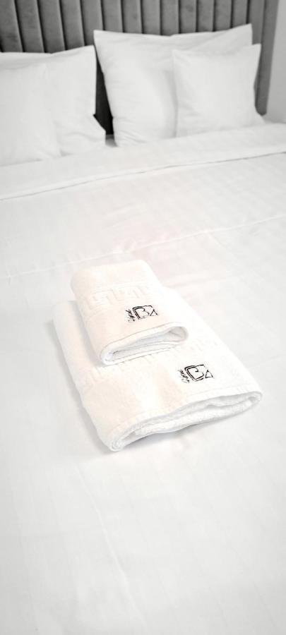 Hotel B4 오라데아 외부 사진